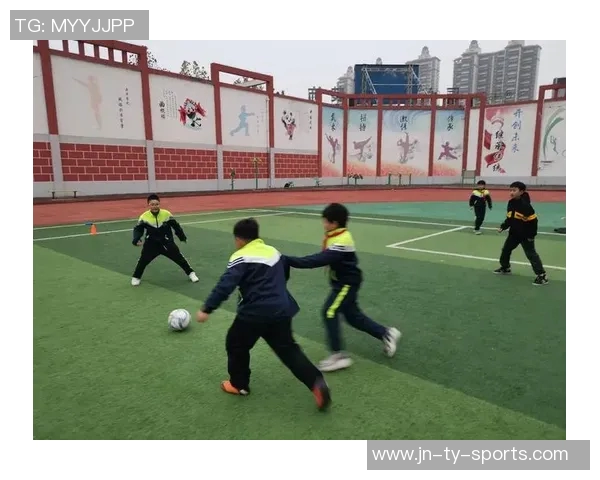 《球星足球2018全新挑战模式探索与技巧解析》